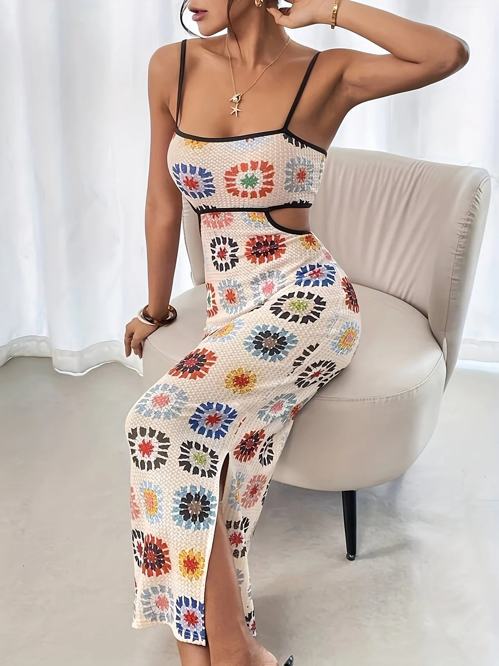 Vestido elegante ajustado con estampado floral y espalda descubierta para mujer