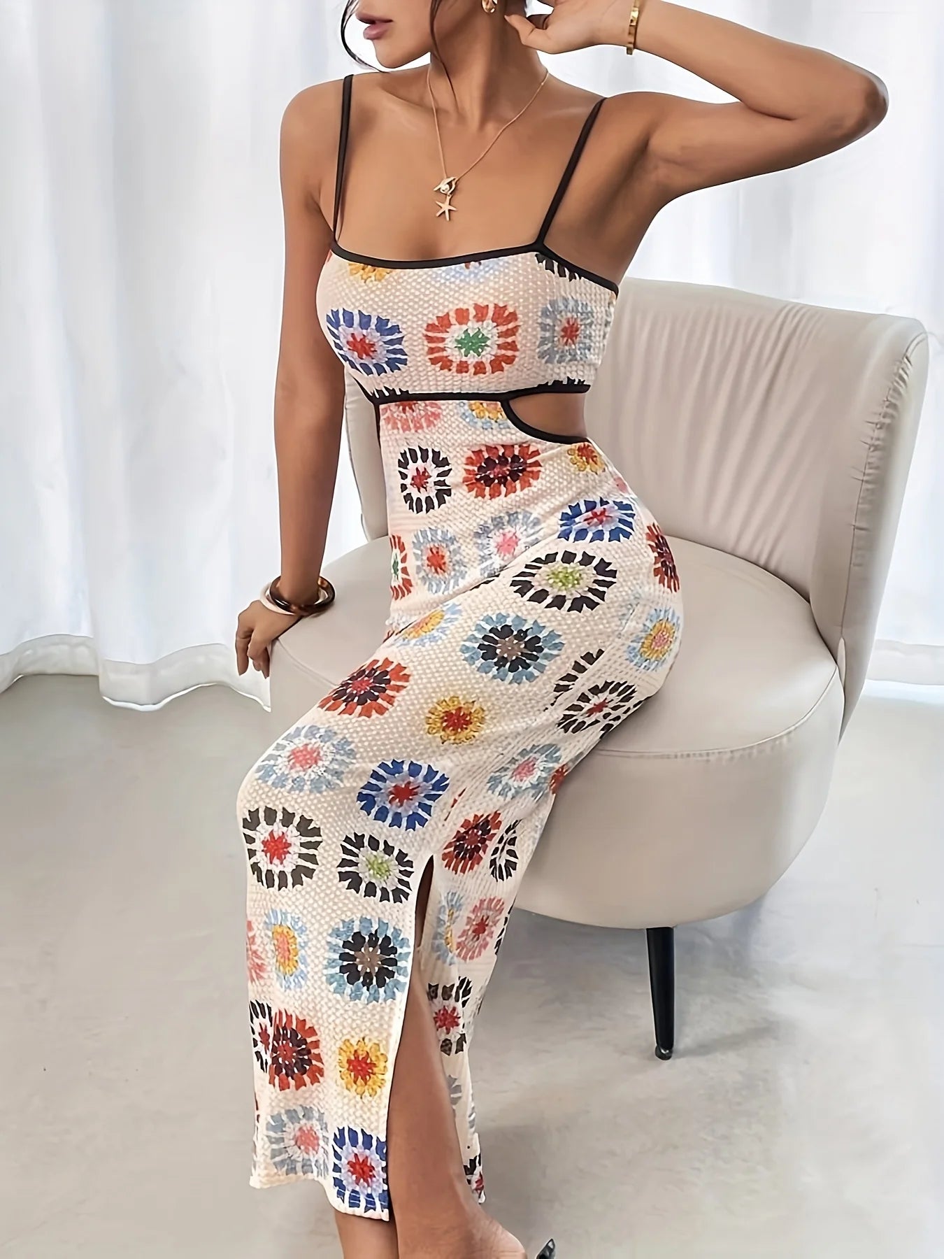 Vestido elegante ajustado con estampado floral y espalda descubierta para mujer