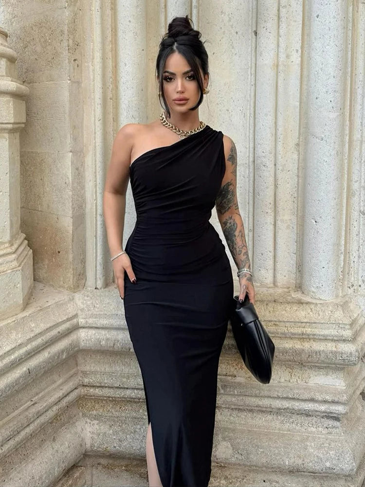 Vestido largo negro para mujer: sexy, con abertura, sin mangas, espalda descubierta y corte ajustado. Moda de verano, estilo hombros descubiertos, ideal para fiestas elegantes y discotecas