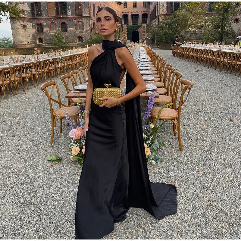 Vestido de fiesta sexy de satén con lazo para mujer; elegante diseño halter, sin espalda, con hombros descubiertos y sin mangas. Vestido liso estilo bata para el verano de 2024